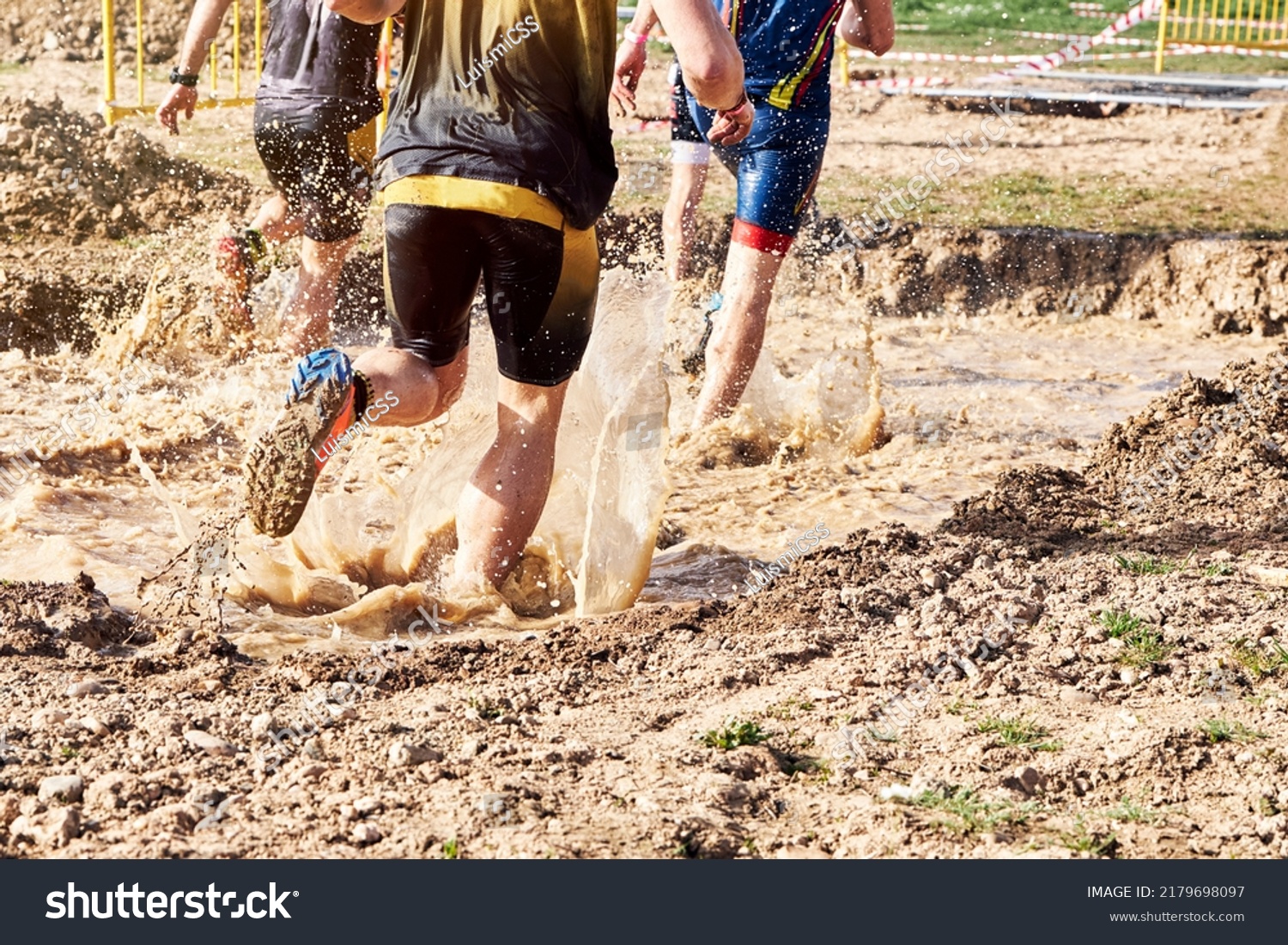 Mud Marathon Background